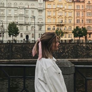 Meet your Posher, Melissa